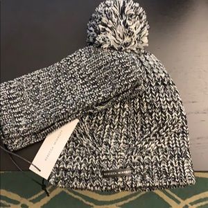 Rebecca Minkoff hat and fingerless gloves